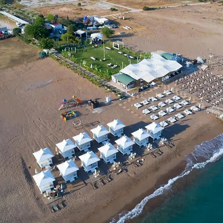Lara Olympos