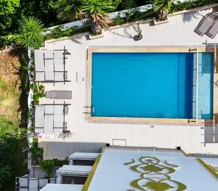 Hotel Dionisus Lara